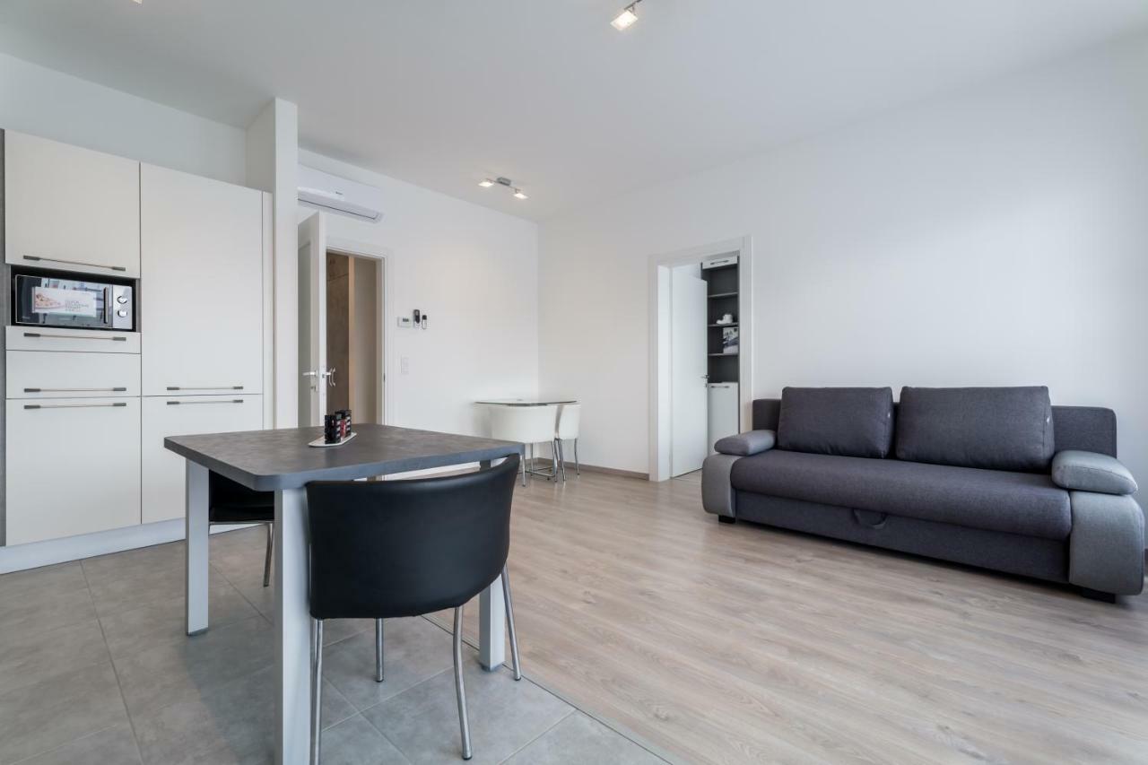 Bpr Chic White Home With Terrace & A/C & Garage Budapest Esterno foto